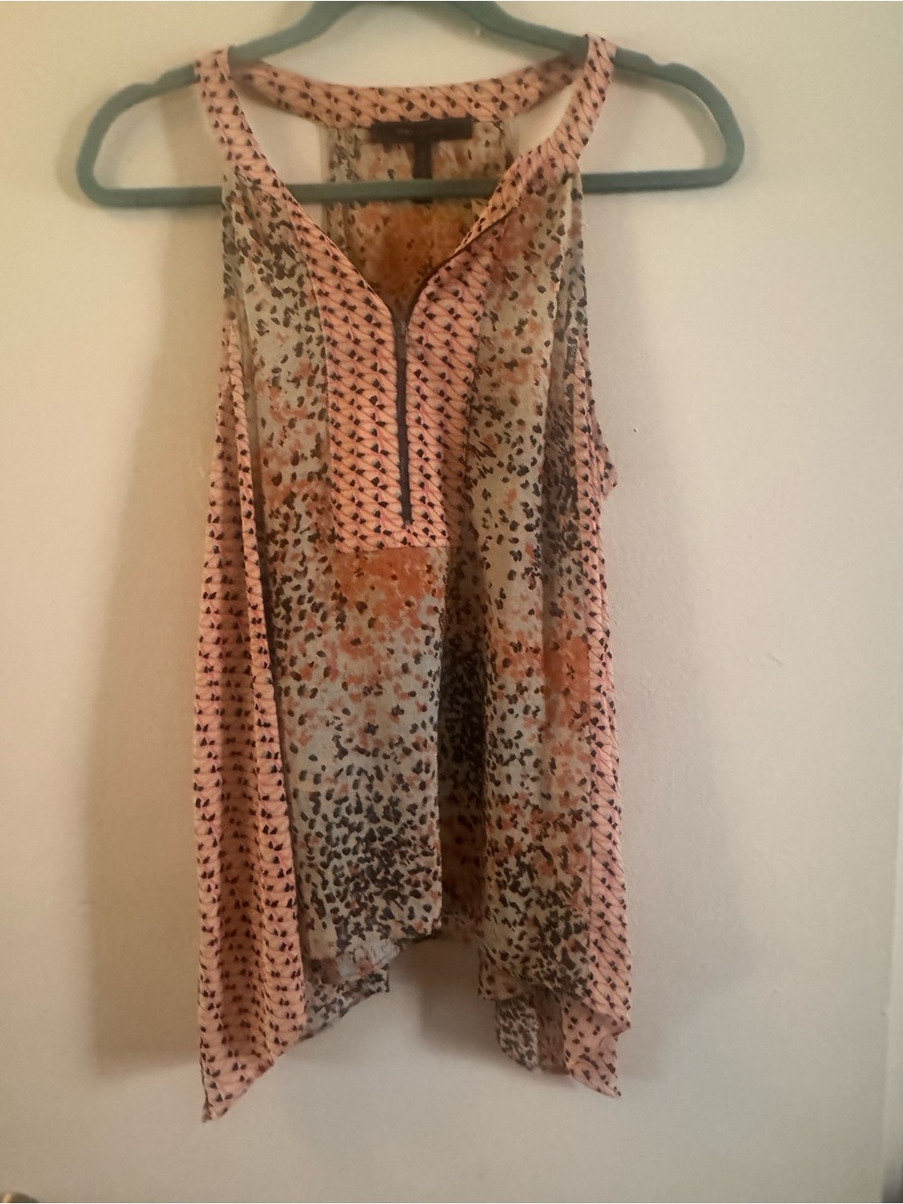 BCBGMaxAzria Peach and Cream Printed Sleeveless Top